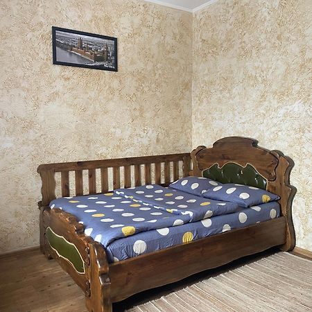Mini-Hotel Neptun Rivne Eksteriør billede
