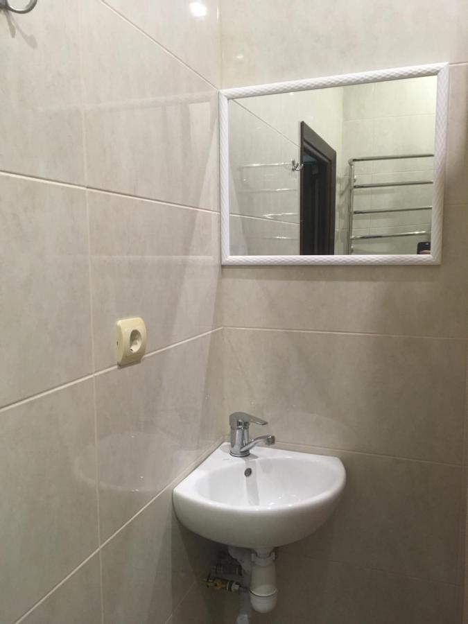 Mini-Hotel Neptun Rivne Eksteriør billede