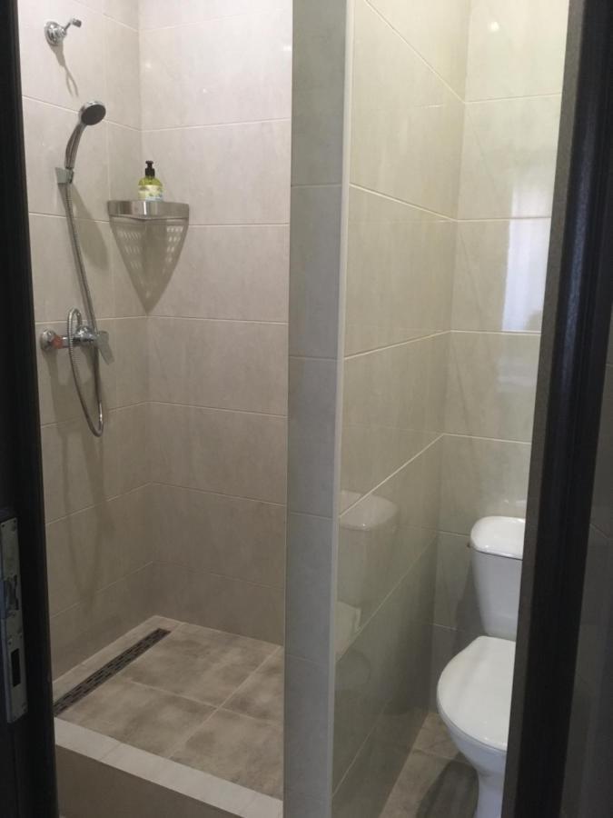 Mini-Hotel Neptun Rivne Eksteriør billede