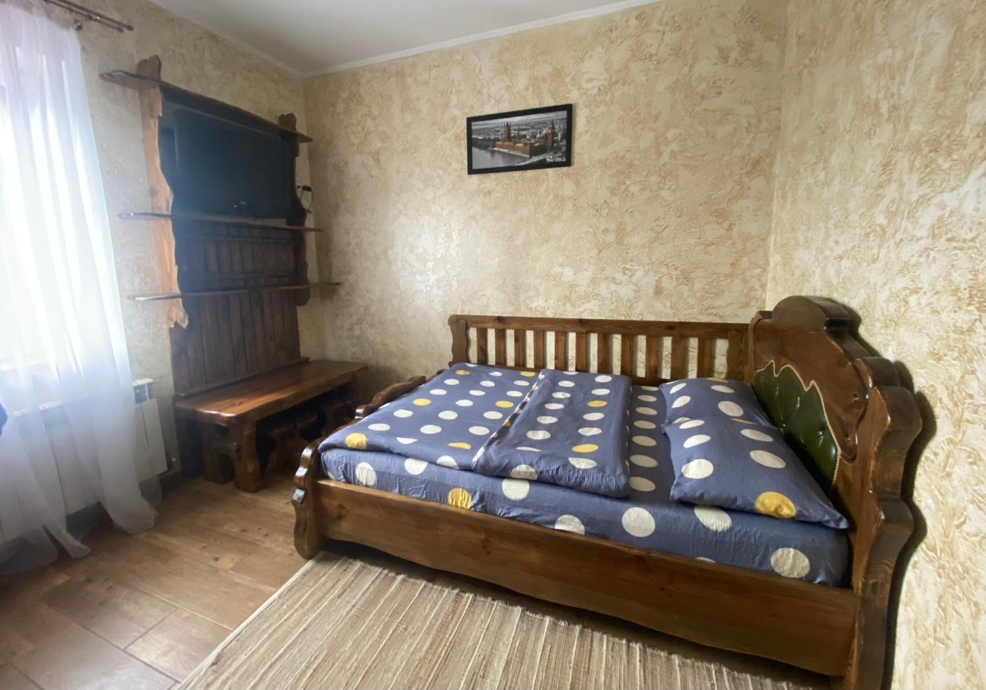Mini-Hotel Neptun Rivne Eksteriør billede