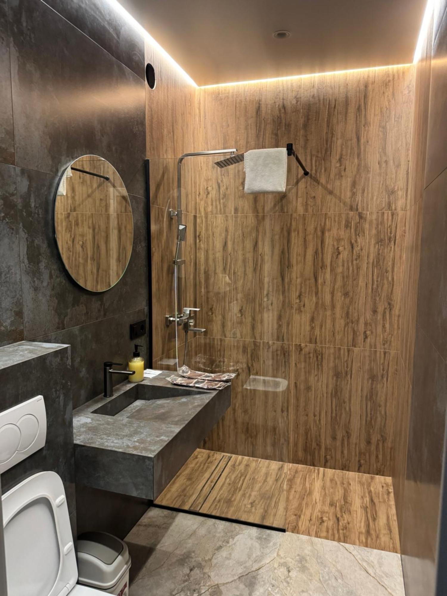 Mini-Hotel Neptun Rivne Eksteriør billede
